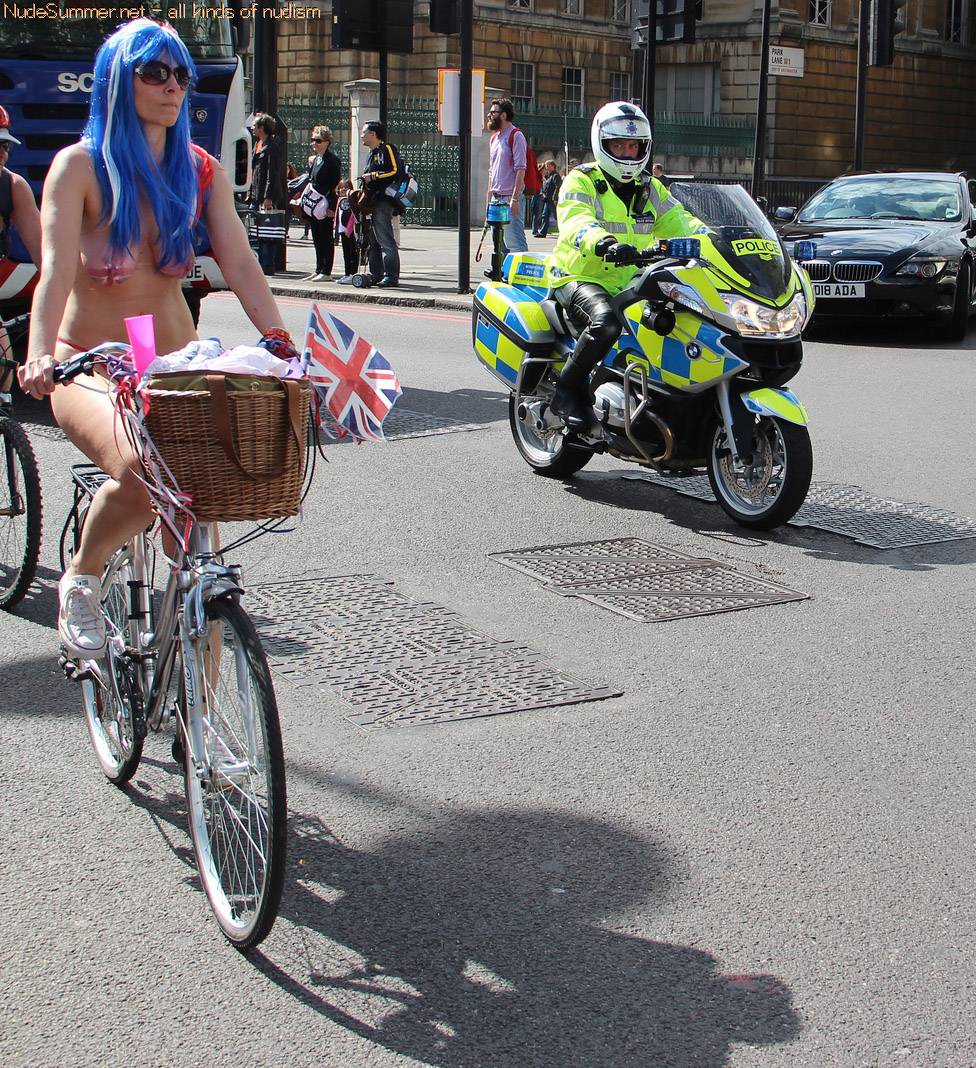 World Naked Bike Ride (WNBR) 2012 Part 1 - 1