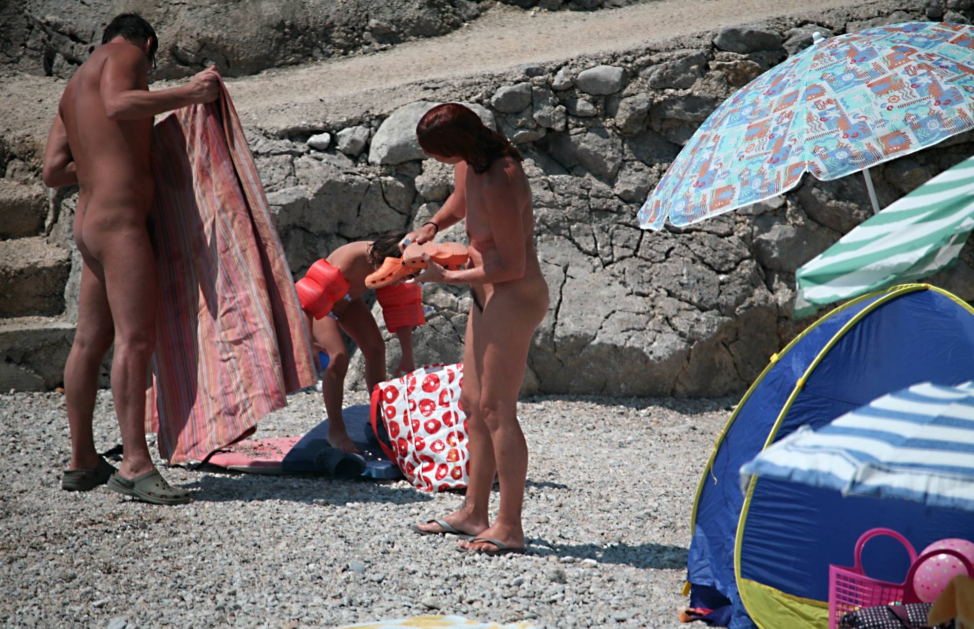 Naturist Family Packing Up - Naturist Girls - 1